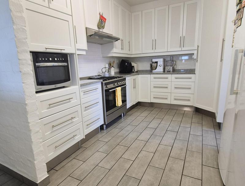 3 Bedroom Property for Sale in Kleinbaai Western Cape